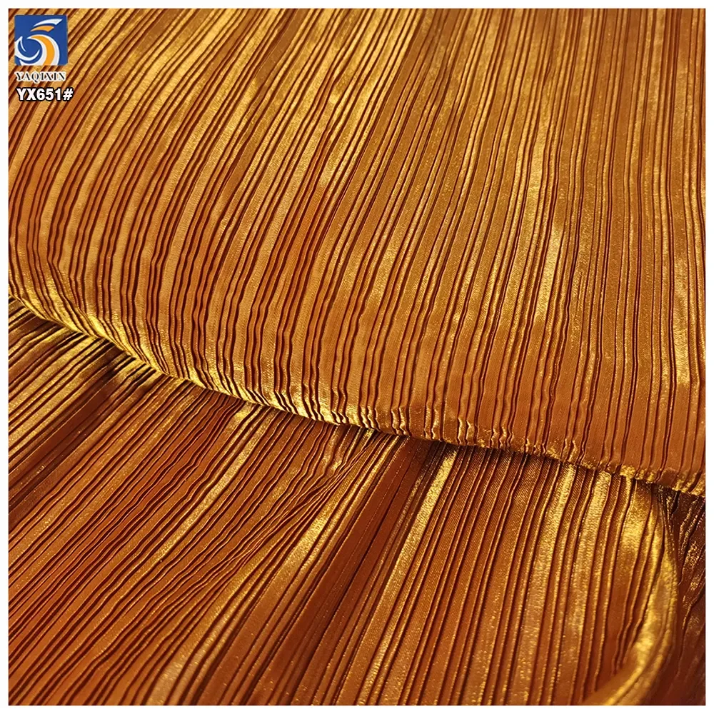 YX651-2 Nigerian Stylish 100% Polyester Satin Woven Fabric Pleated Women's Fashion Dresses Skirts Satin Pleated Fabric - 图片 2