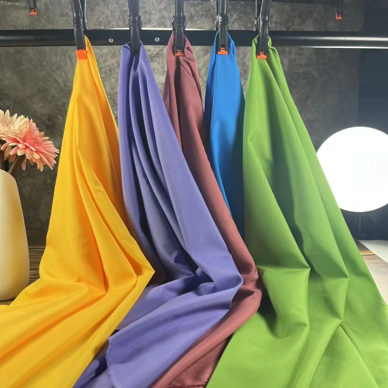 2772 Stretch 125gsm 95%Polyester 5%Spandex 4 Way Stretch Fabric Drape Soft Wrinkle-Resistant Outdoor Sports Pants Fabric - 图片 3