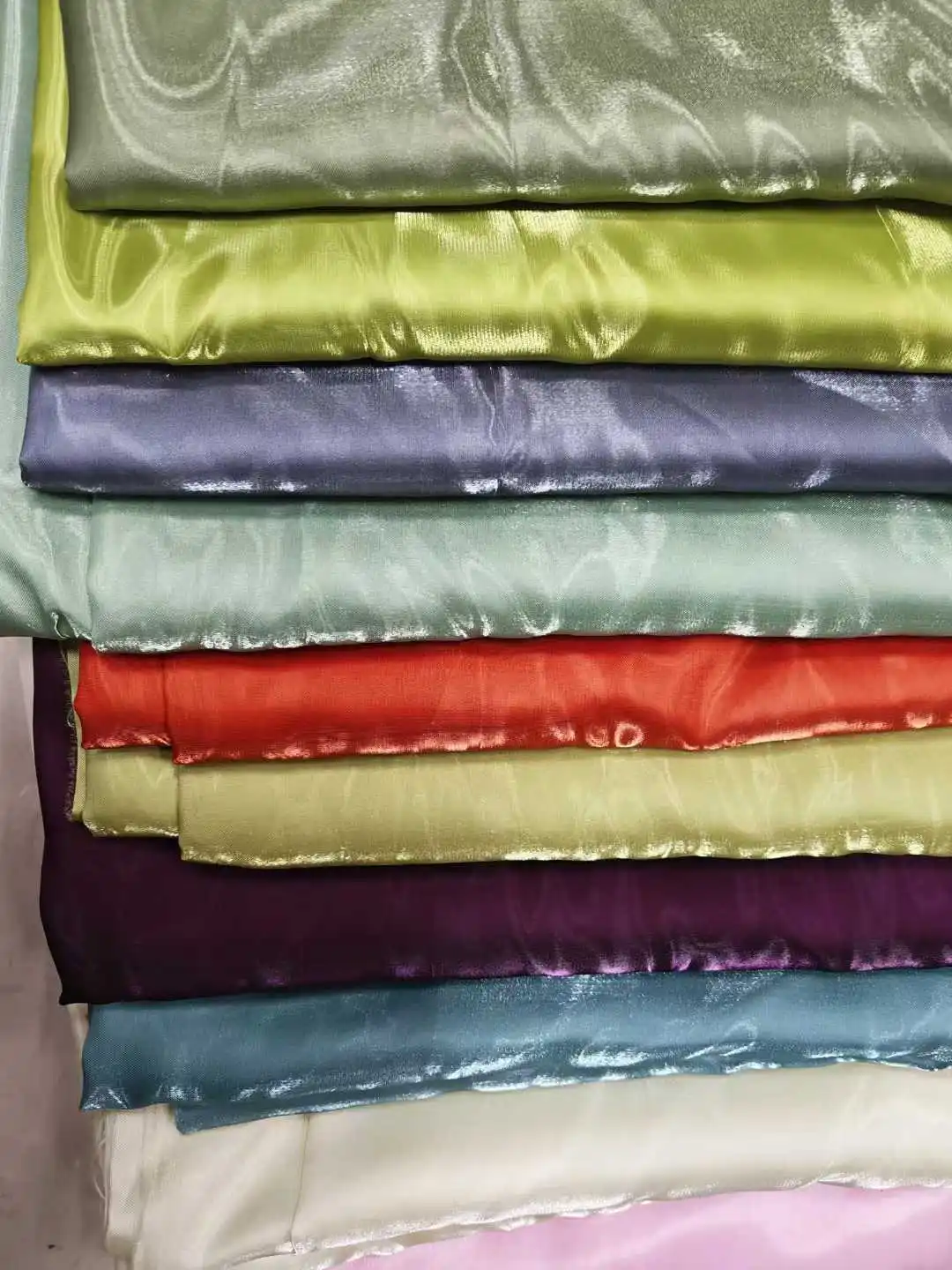 YX60 Luxury Shiny Metallic Reflective 100% Polyester Liquid Organza Satin Fabric Soft Satin Liquid Mikado Fabric - 图片 6