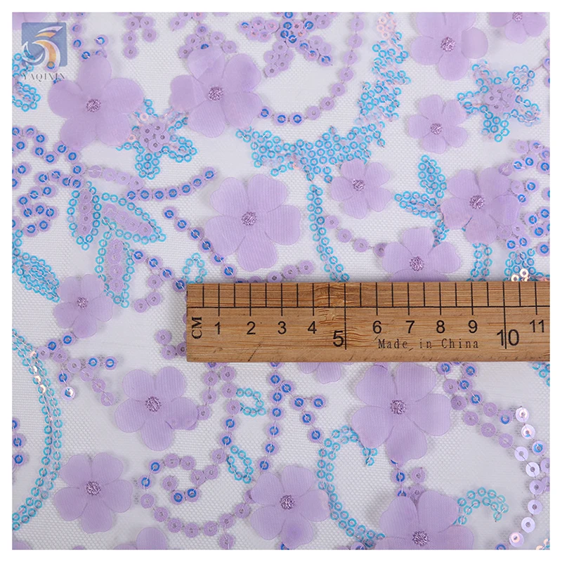 TDS008 Custom Multicolor 3D Floral Embroidered Tulle Lace Fabric for Dress Sequin Embroidered Tulle Mesh Fabric - 图片 4