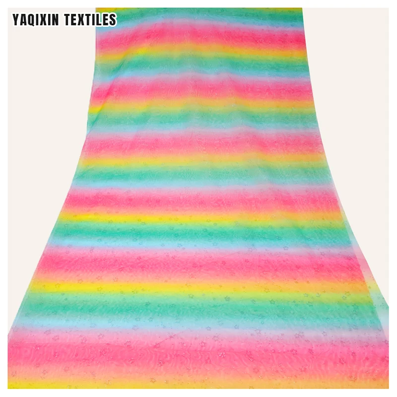 Yaqixin Unique Design New Style Rainbow Print Polyester Fabric Illusion Mesh Tulle Stage Costumes Dress Fabric by the Rolls - 图片 6