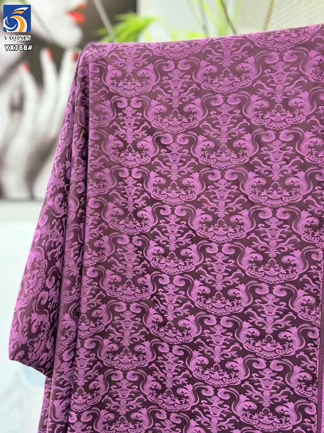 YX768 Chinese Classical Design Apparel Cheongsam Dress Satin Fabric Cationic Jacquard Satin Stretch Fabric for Ladies - 图片 4
