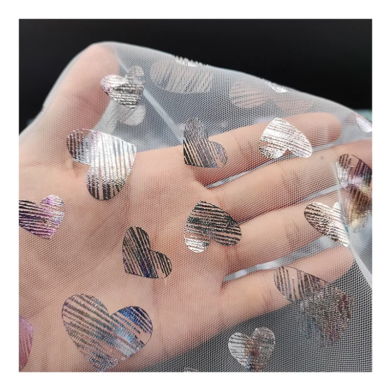 KT008 Valentine's Day Polyester Heart Tulle Fabric Customized Foil Printed Glitter Tulle Heart Fabric for Dress - 图片 4