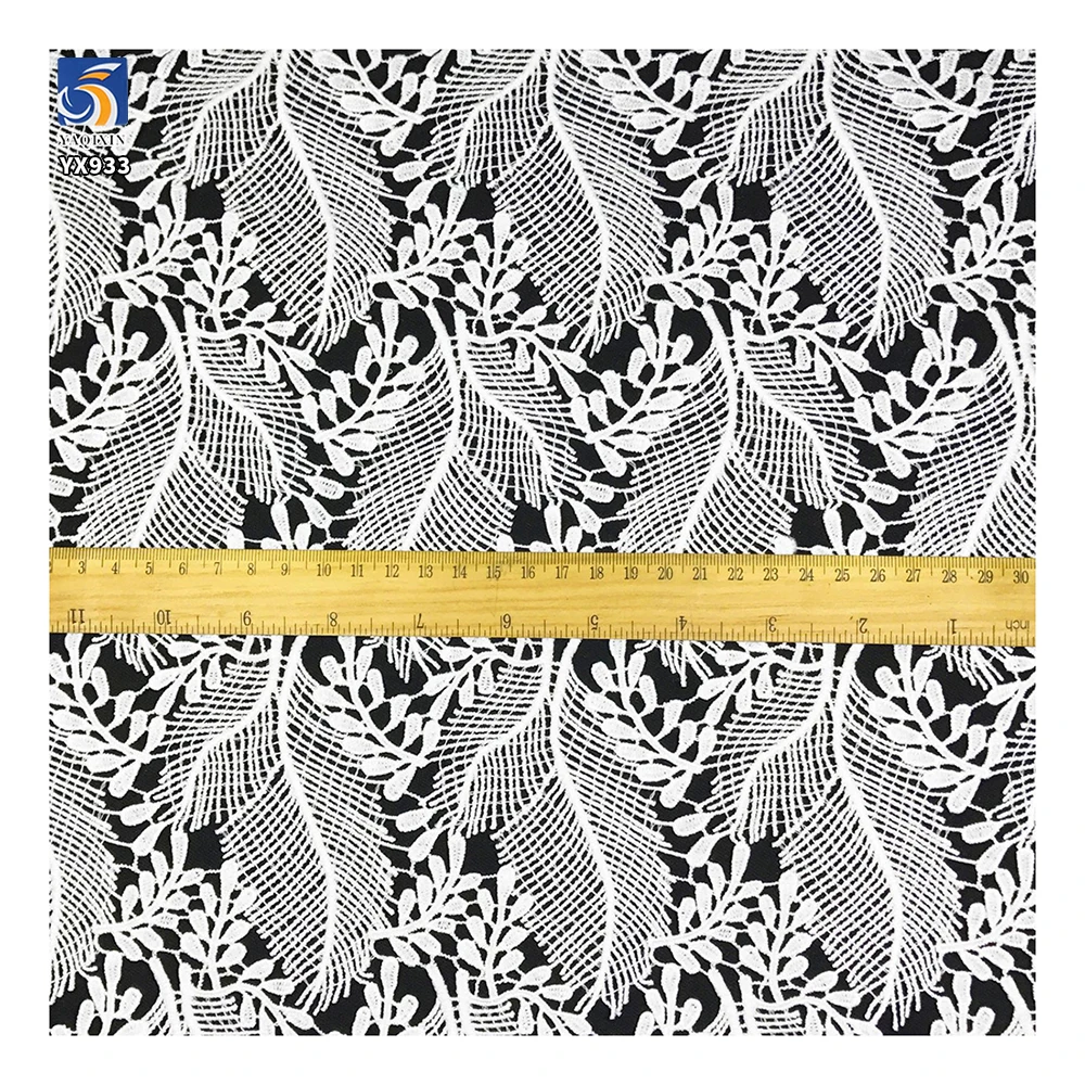 YX933 Latest Design 150gsm Water Soluble Feather Lace Fabric High Quality Full-Length Milk Silk Eyelash Lace Dress Fabric - 图片 5