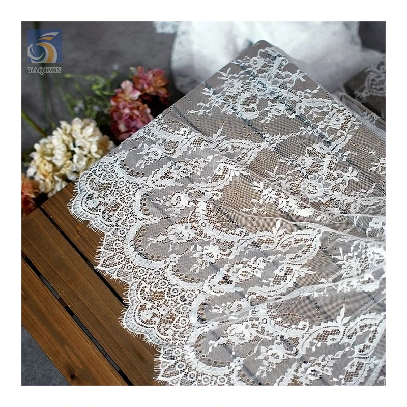 YX2643 3M*1.5M Hot Sale Wholesale Price Cheap Black Chantilly Lace Fabric Fashion Lace Dress Eyelash Lace Fabric - 图片 6