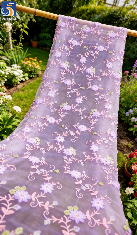 YX242 Multicolor Maple Leaf Custom 100% Polyester Tulle Floral Embroidered Net Fabric Wholesale - 图片 5