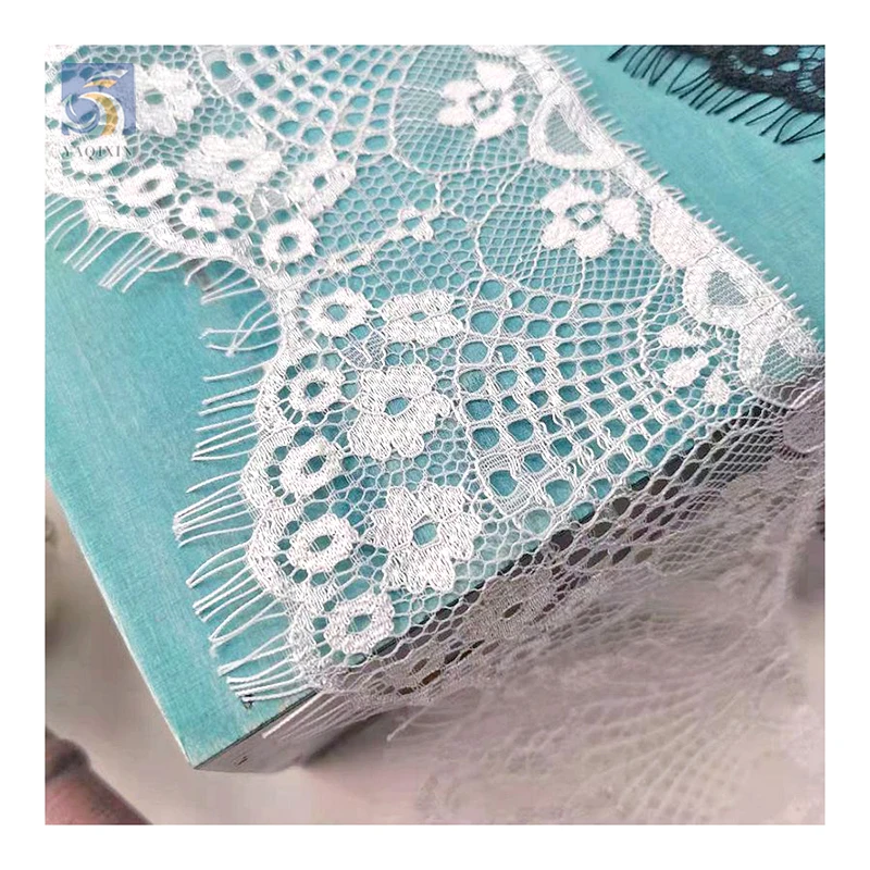 YX2634 Reasonable Price Hot Selling French Lace Fabric Stock Lot Knit Floral Chantilly Eyelash Lace Fabric 9.5CM*3M - 图片 4