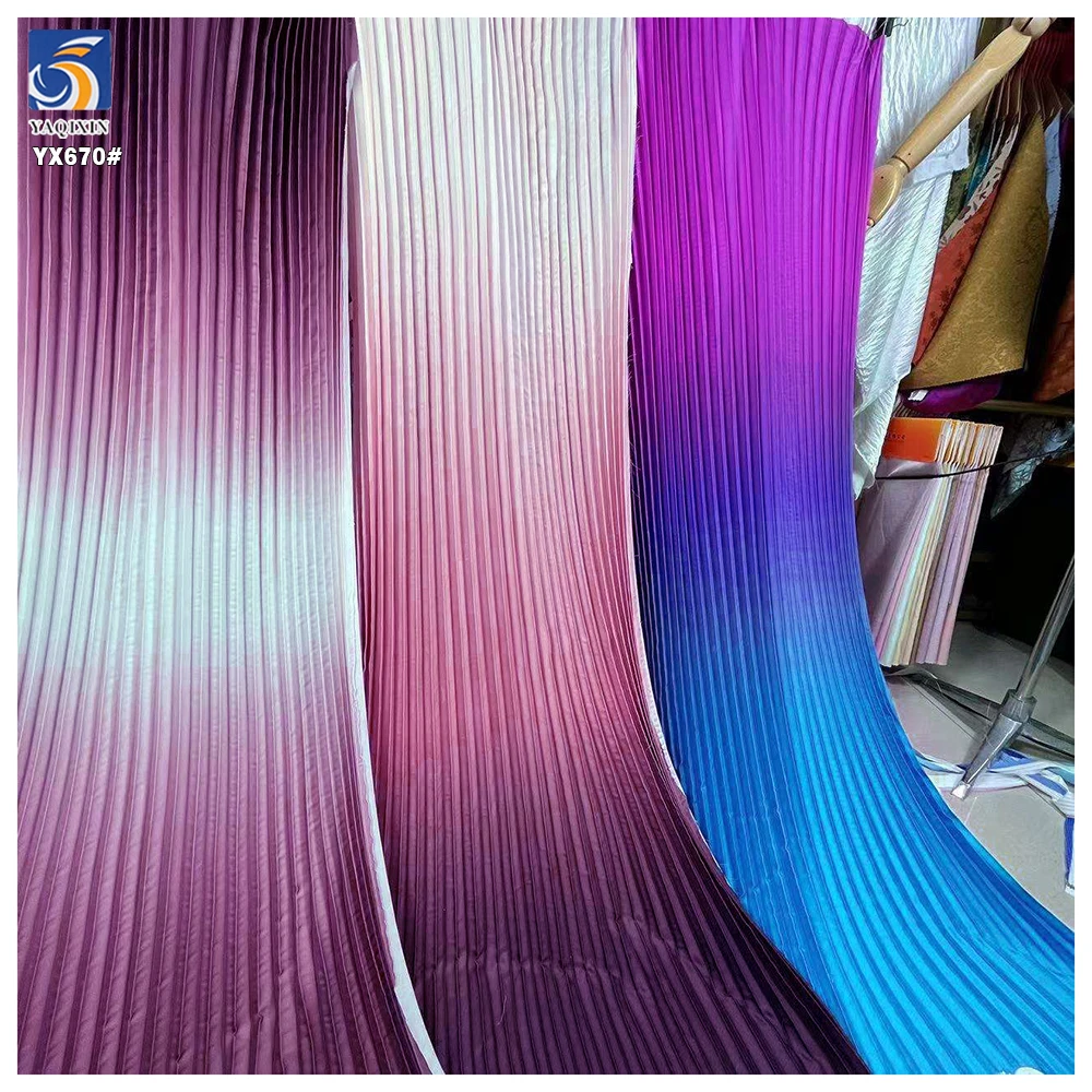 YX670 Designer Gradient Pleat Satin Fabric 100% Polyester Blackout Printed Gradient Pleated Satin Fabric for Wedding Dresses - 图片 3
