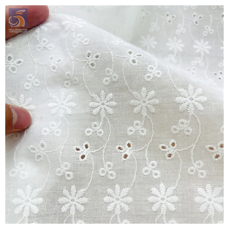 China ODM&OEM Competitive Price Eyelet Lace Fabric 100% Cotton Embroidery Fabric for Apparel Dress Clothing - 图片 3
