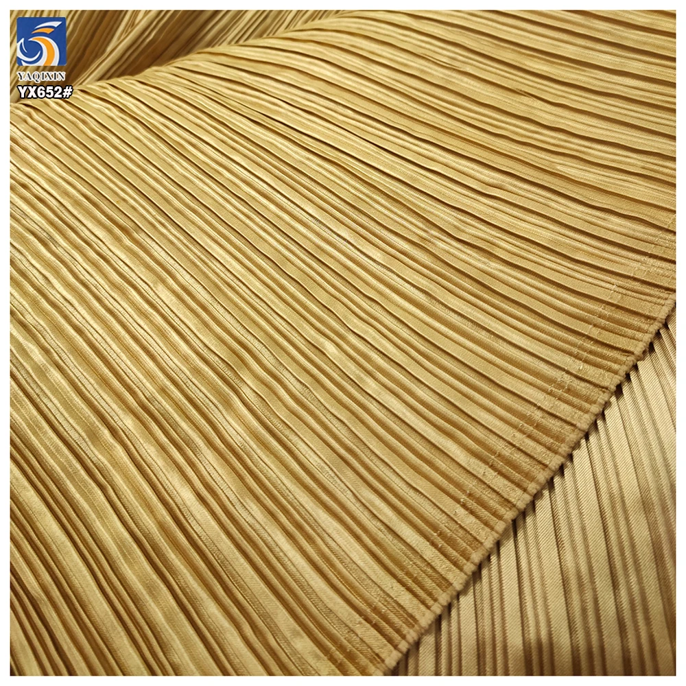 YX652 Luxury Style 150gsm Gold Glittery Liquid Satin Pleated Fabric for High-End Garment Skirt - 图片 5