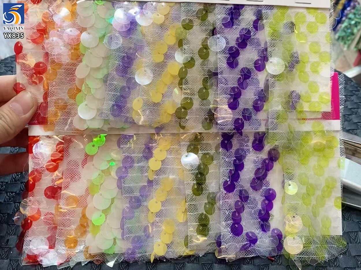 YX835 Customized 300gsm 9mm and 12mm Two-Color Sequin Mesh Lace Fabric for Women's Fashion Dress Sequins Fabrics - 图片 4