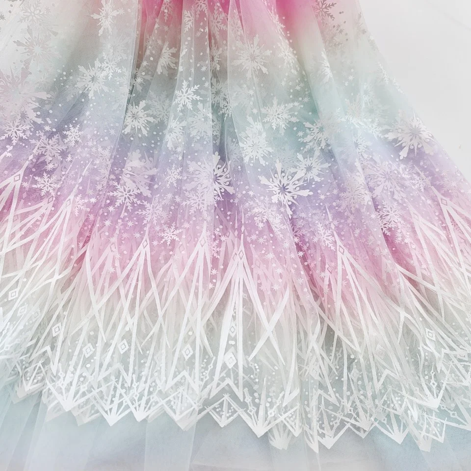 Soft 35gsm 40D Polyester Material Cartoon Snowflake Print Mesh Tulle Fabric with Rainbow Gradient Print Design - 图片 3