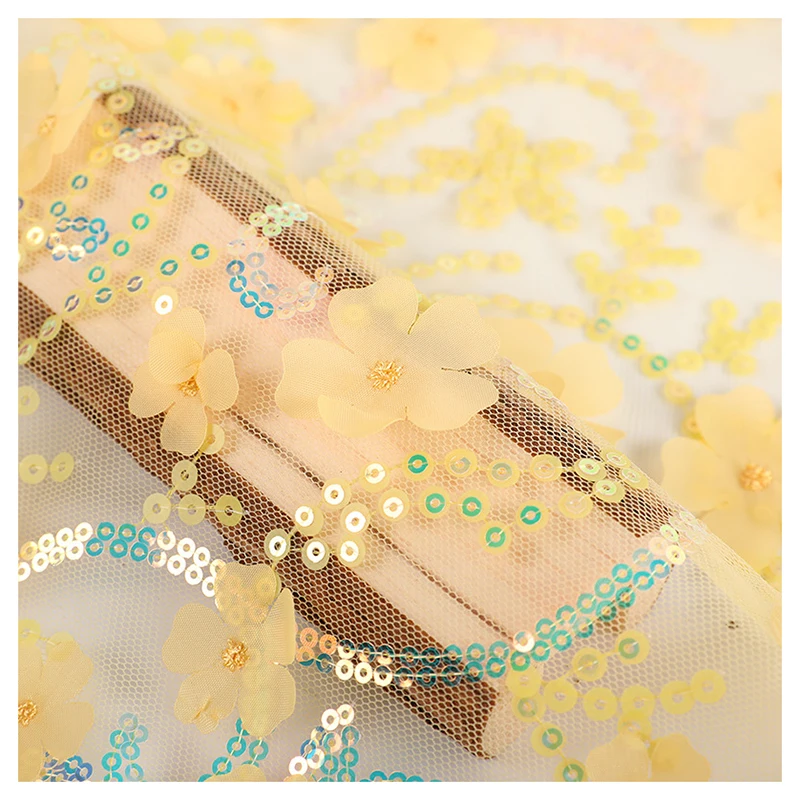 Multicolor 3D Flowers Embroidered Tulle Lace Fabric with Sequin Embroidery Tulle Fabric for Clothing - 图片 4
