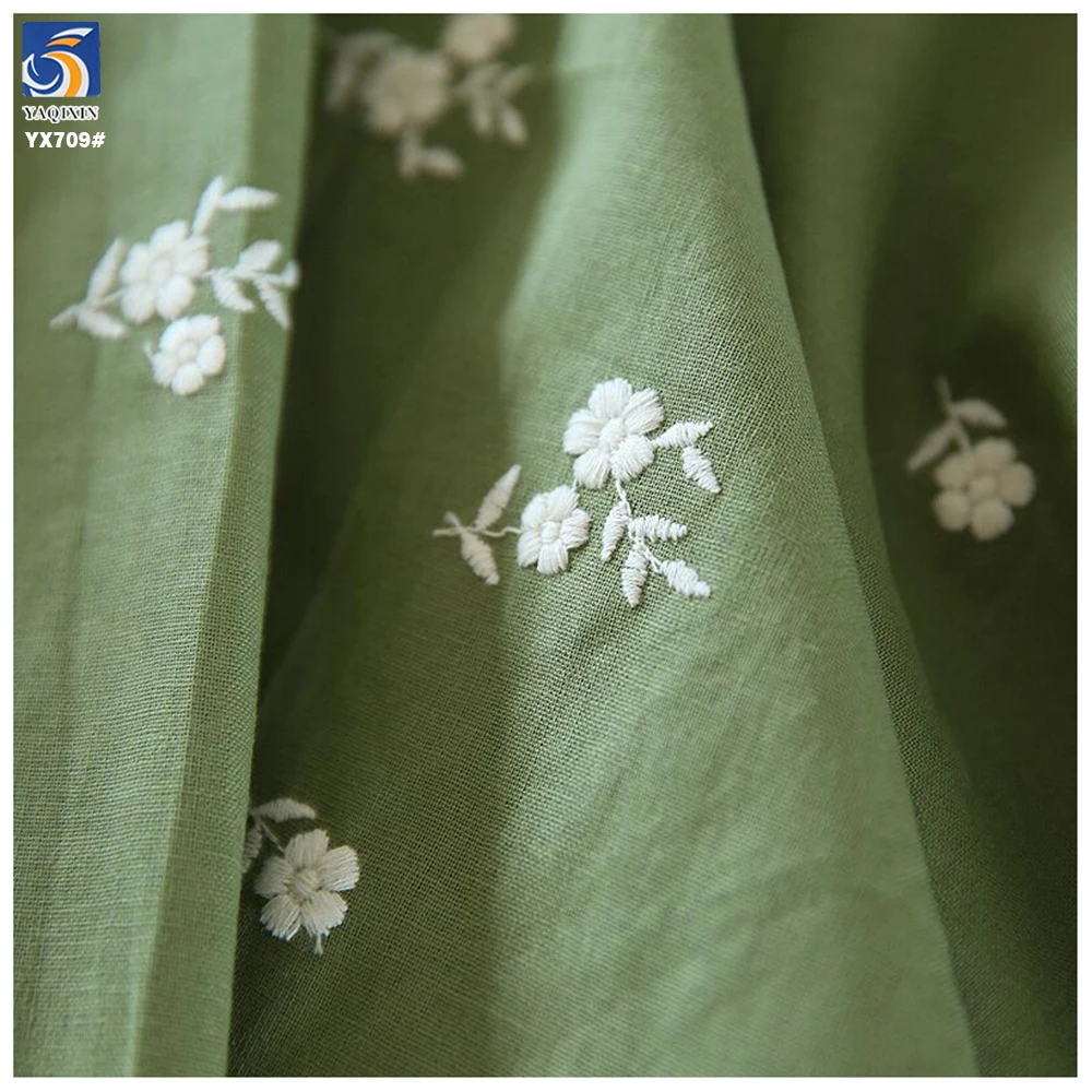 YX709 Elegant Embroidered Cotton Fabric Handcrafted White Floral Embroidery on Soft 30 Linen 70 Cotton Ramie Cotton Fabric - 图片 5