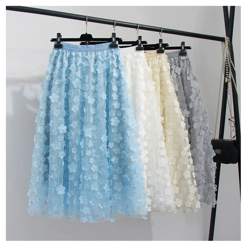 Beautiful Women 3D Embroidery Lace Fabric Floral Tulle Embroidered Fabric for Fashion Skirt - 图片 5