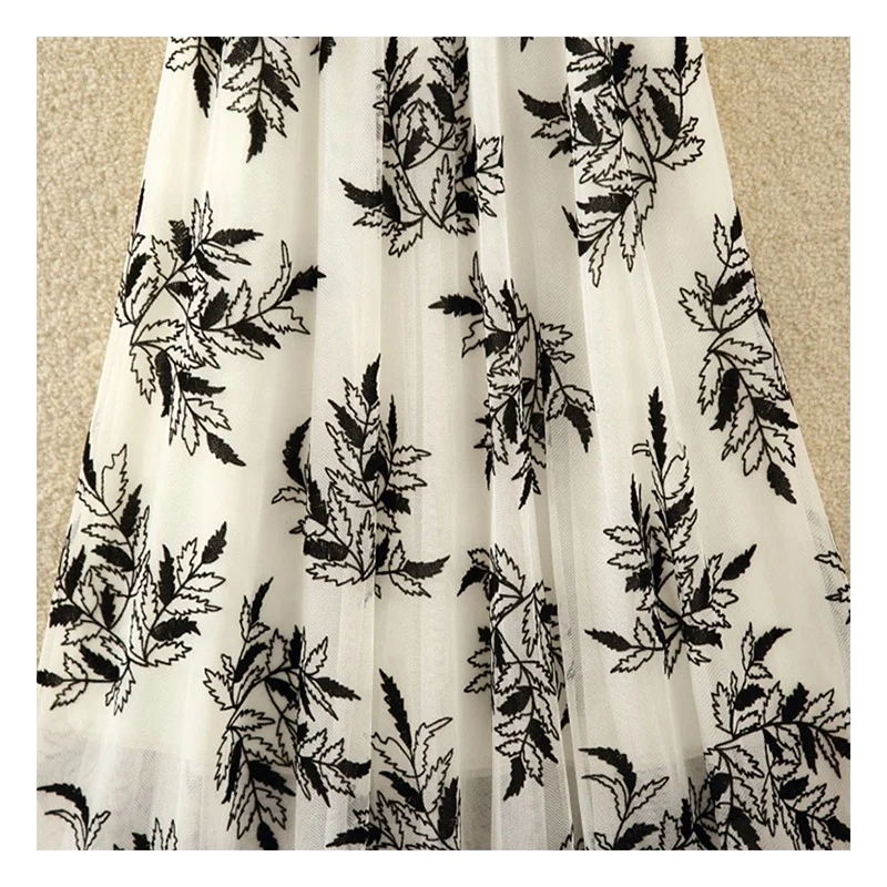 Fashion Design Soft Sheer Crepe Printed Pleated Tulle Fabric Leaf Pattern Flocking With Mesh Woven for Weddings Curtains Girls - 图片 3
