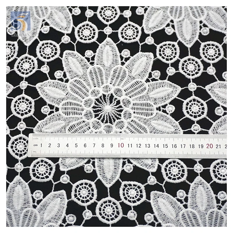 YX2438 Low Price Wholesale Price White Swiss Voile Lace Fabric White Water Soluble Handmade Embroidered Polyester Lace Fabric - 图片 3