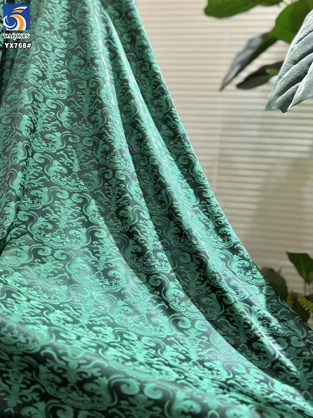 YX768 Chinese Classical Design Apparel Cheongsam Dress Satin Fabric Cationic Jacquard Satin Stretch Fabric for Ladies - 图片 6