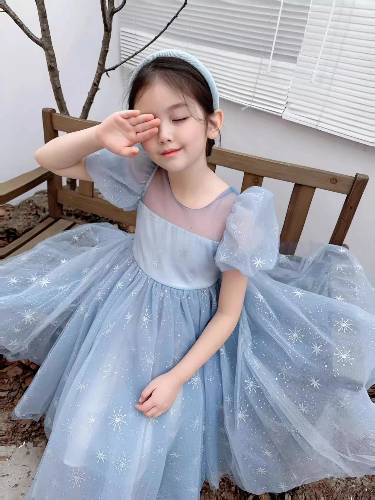 YX863 Princess El-sa Skirt Dress Silver and White Glitter Snowflake Pattern Tulle Fabric Glitter Dot Tulle Mesh Fabric for Girl - 图片 6