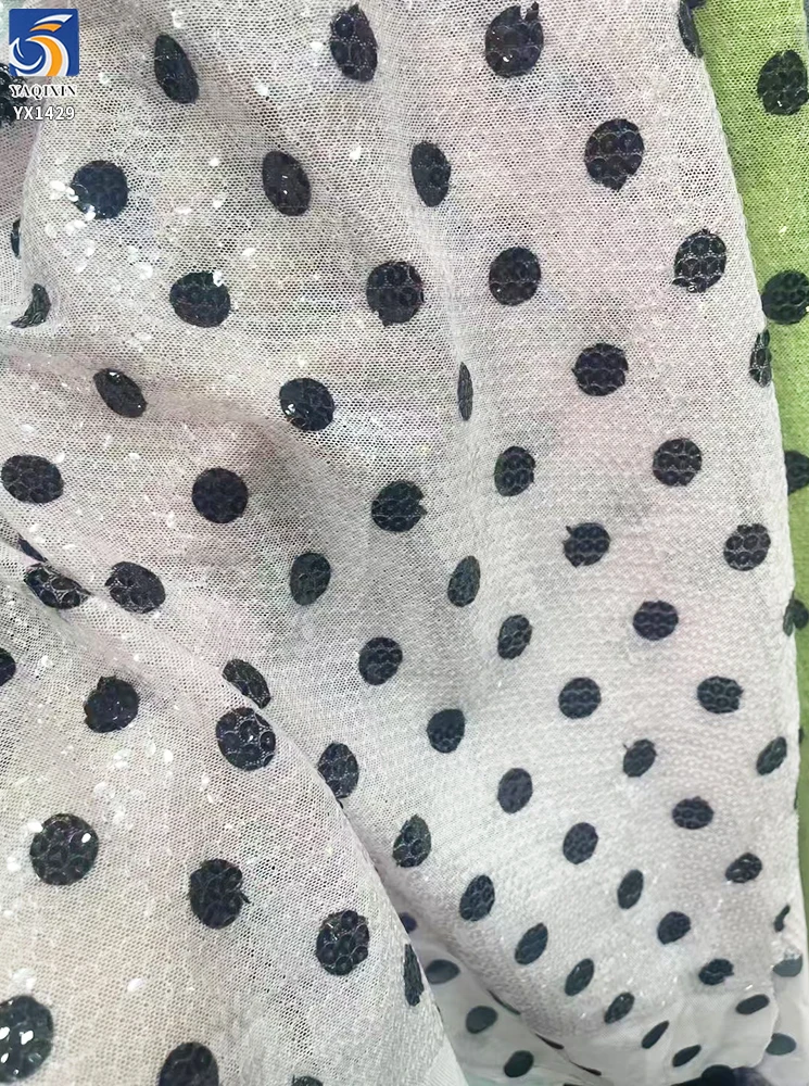 YX1429 250gsm Hot Sale 5mm Transparent Sequin Polka Dot Print Stretch Dress Fabric 140cm Sparkle for Womens Party Dress - 图片 3