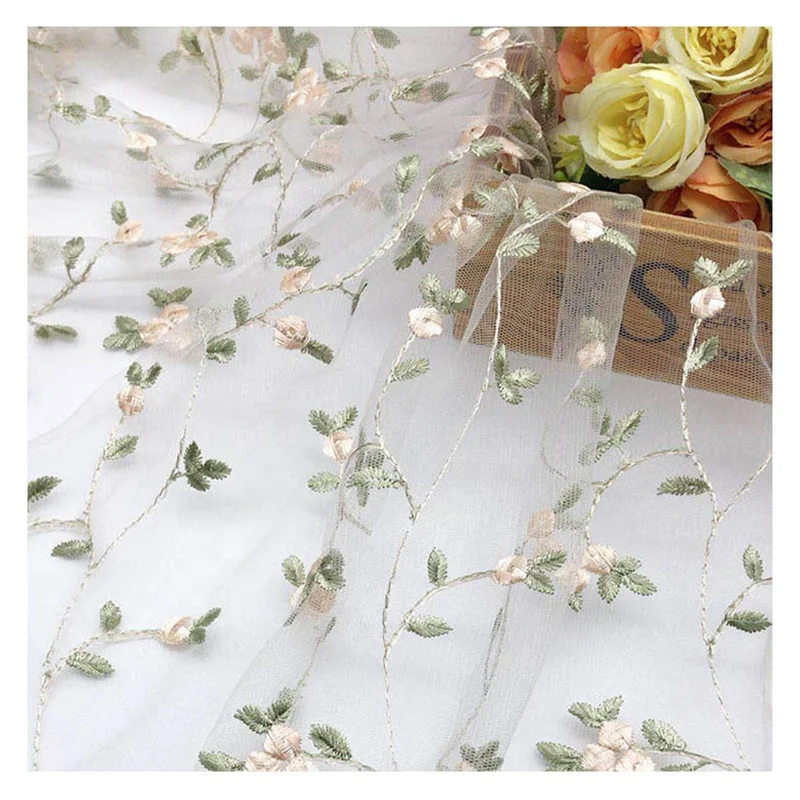 China Custom Embroidered Tulle Fabric Mesh Floral Embroidery Net Lace Fabric - 图片 5