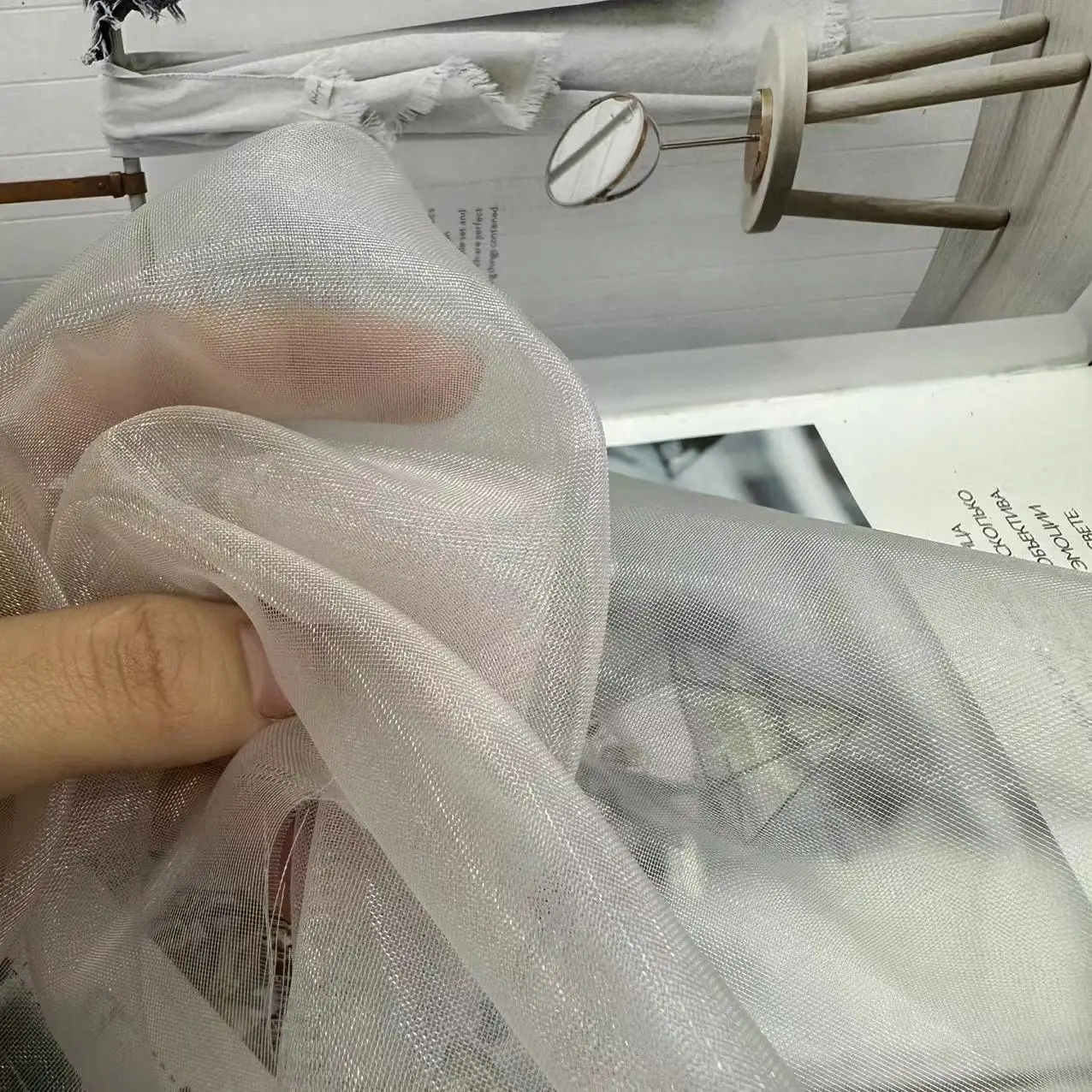 60D Nylon Twill Mesh Hard Netting OEKO-TEX Certified Reinforced Net for Veils & Couture Bulk Stock with Custom Dyeing - 图片 5