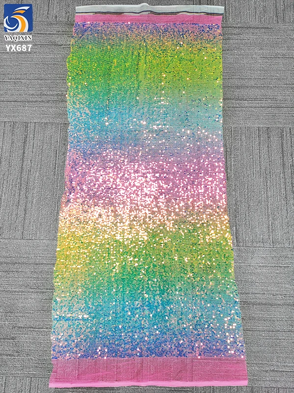 YX687 Fantasy Polyester Laser Embroidery Rainbow Sequin Fabric Shiny Mesh Lace Sequins Fabric for Performance Costumes - 图片 4