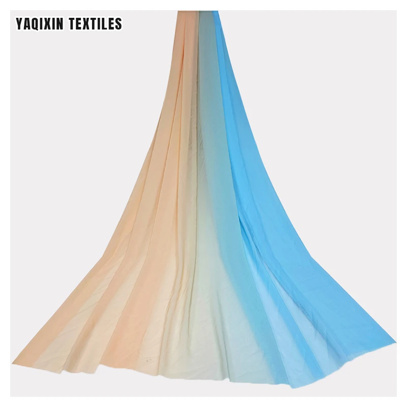 YX23624 Beautiful Two-Tone Blue Skin Tone Ombre Fabric Polyester Dubai Pearl Chiffon Gradient Printed Fabric Wholesale - 图片 4