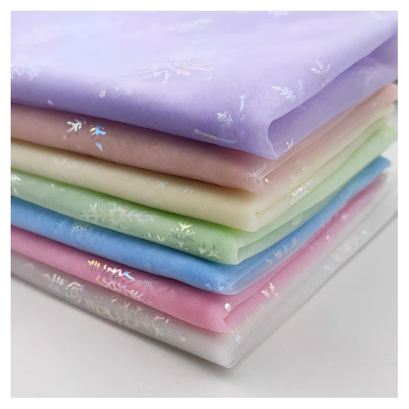 New Design Colorful Foil Printing Winter Snowflake Printed Christmas Fabric Polyester Tulle Mesh Fabric 63 Inch 20gsm - 图片 6