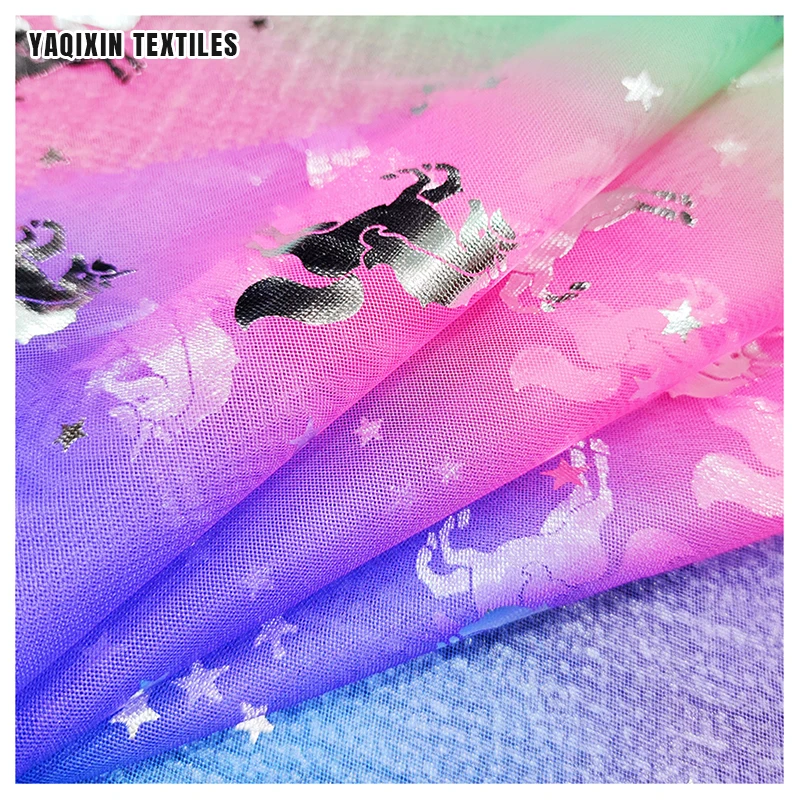New Trends Twill 100% Polyester Digital Print Fabric Pegasus Star Pattern Design Colorful Garment Fabric - 图片 6
