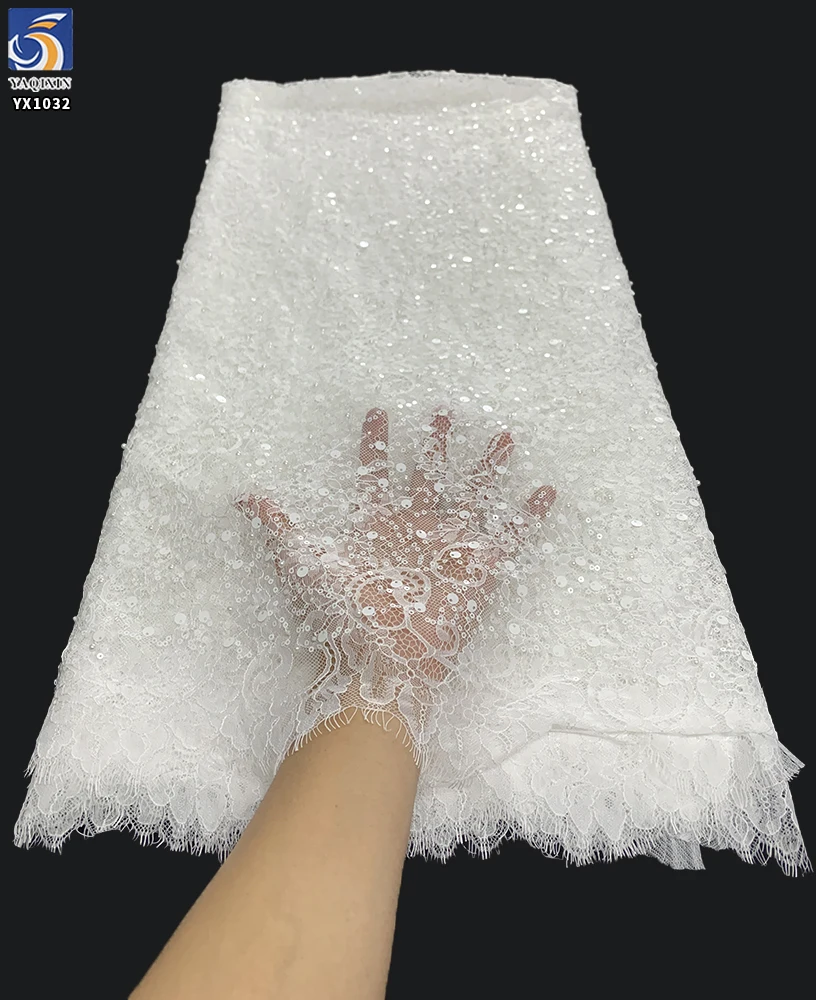 YX1032 China Wholesale Home Textiles Lace Fabric Eyelash White Lace 3D Beaded Sequins Bridal Dress Fabrics for Women - 图片 2