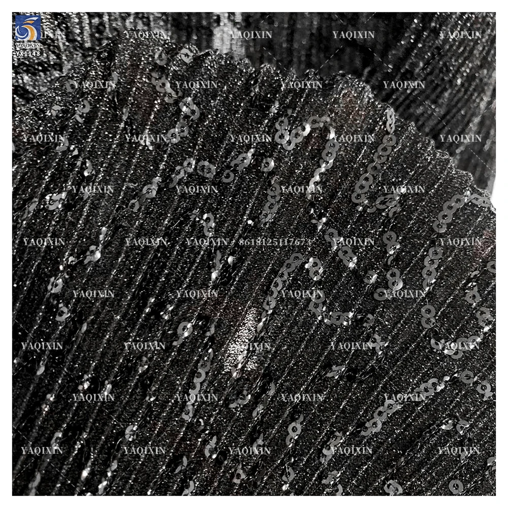 YX1148 130gsm Thick Silver Thread Bright Silk Composite Polyester Knitted Pleated Sequin Fabric 3mm Sequin Fabric for Dress - 图片 6