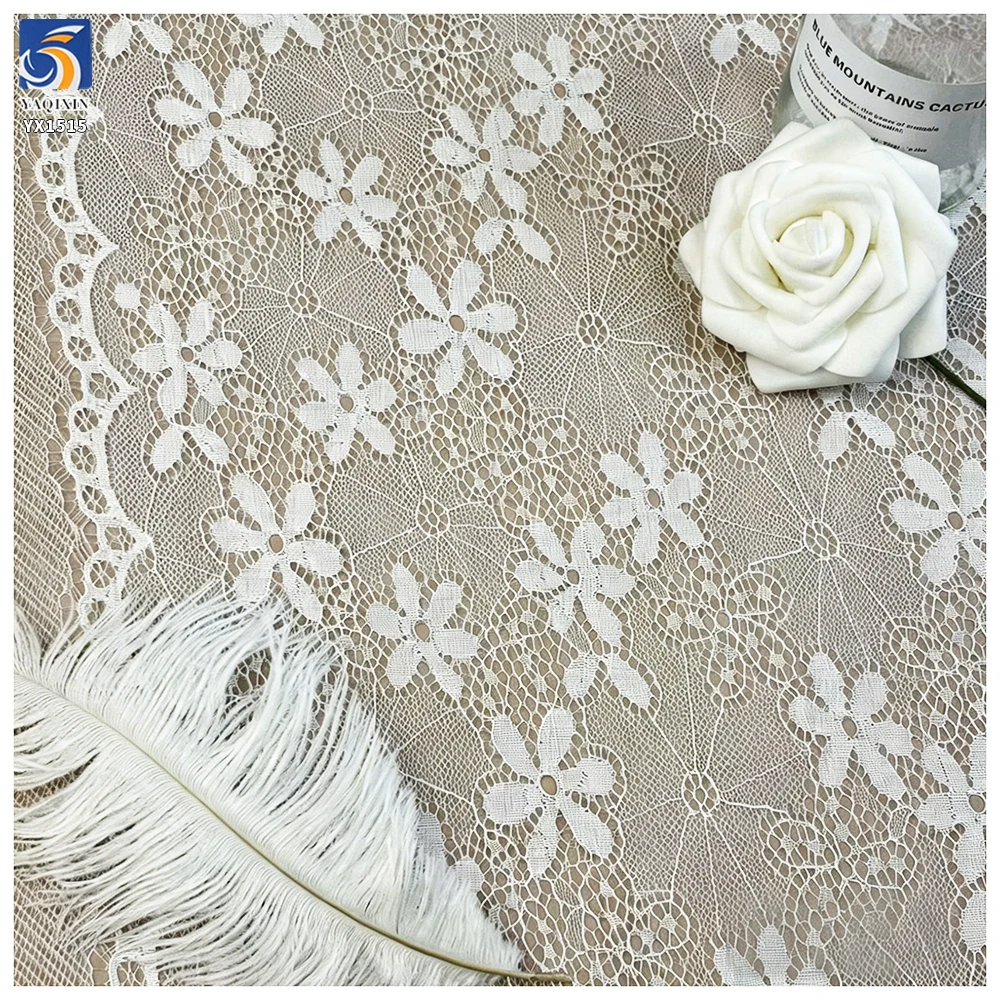 YX1515 Wholesale 100% Polyester White Floral Lace Fabric Chantilly Lace for Bridal Dress Gown and Ladies Dress - 图片 6