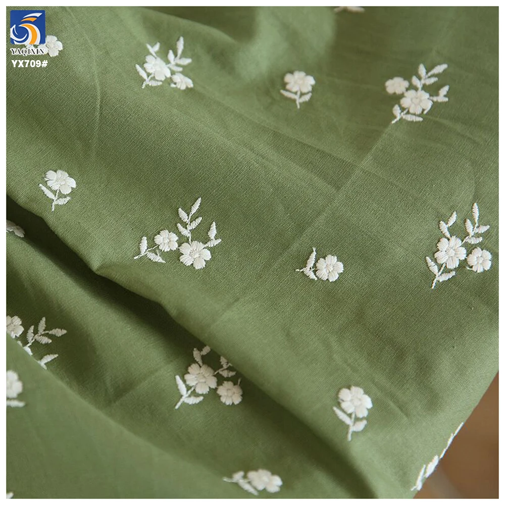 YX709 Elegant Embroidered Cotton Fabric Handcrafted White Floral Embroidery on Soft 30 Linen 70 Cotton Ramie Cotton Fabric - 图片 3