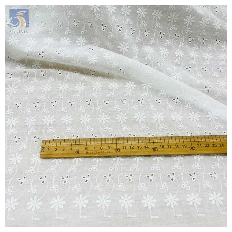 China ODM&OEM Competitive Price Eyelet Lace Fabric 100% Cotton Embroidery Fabric for Apparel Dress Clothing - 图片 5