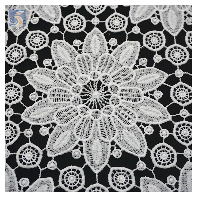 YX2438 Low Price Wholesale Price White Swiss Voile Lace Fabric White Water Soluble Handmade Embroidered Polyester Lace Fabric - 图片 5