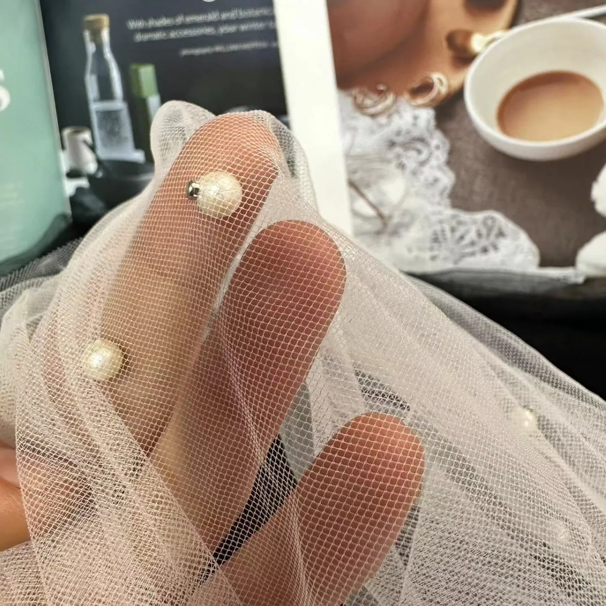 High Quality Handmade Pearl Beaded Lace Mesh Fabric White Polyester 3D Pearls Mesh Tulle Fabric With Beads - 图片 3