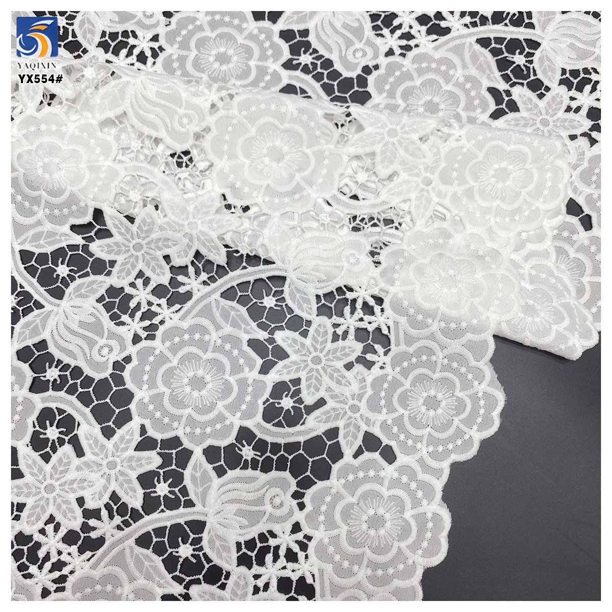 YX554 Wholesale Laser Embroidery Milk Silk Lace Fabric Woven Polyester White Net Floral Rose Lace Fabric - 图片 4