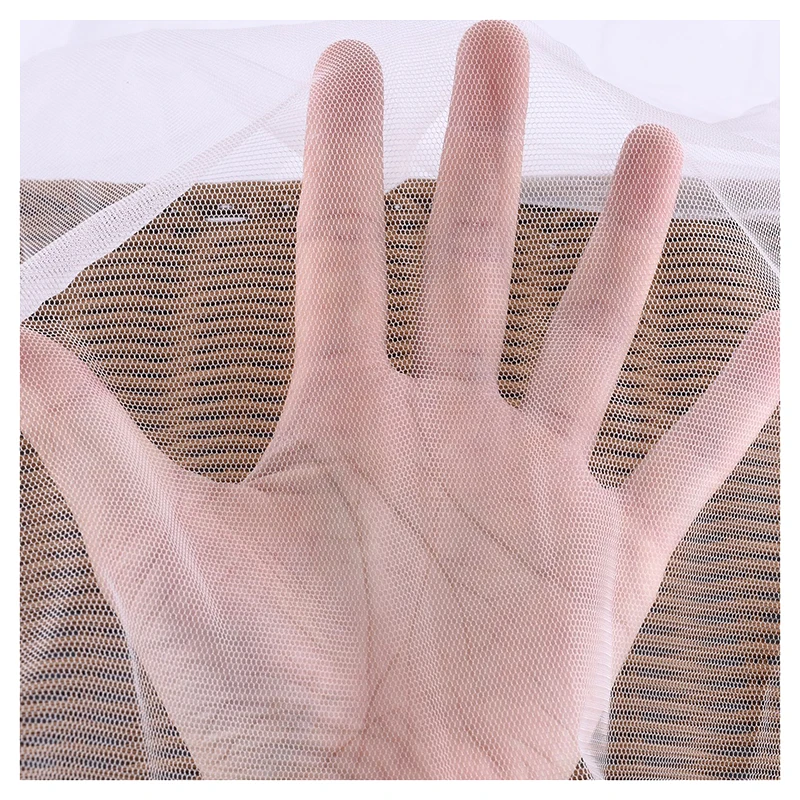 YS-19-1 Guangzhou Polyester Tulle Textile Fabric Manufacturer 30D Mesh 100% Nylon Soft American Tulle Fabric - 图片 5