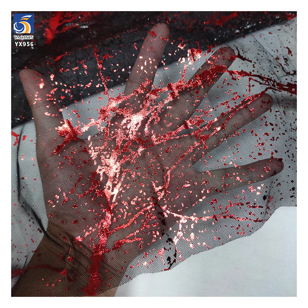 YX956 2026 New Arrivals 100% Polyester Spraying Red Ink Pattern Printing Black Tulle Mesh Fabrics for Holiday Event Dress - 图片 4