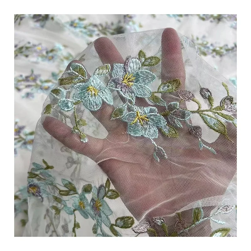2024 New Arrival Embroidered Flower Fabric Tulle Lace Fabric With Flower Tulle Dress Embroidery Fabric - 图片 6