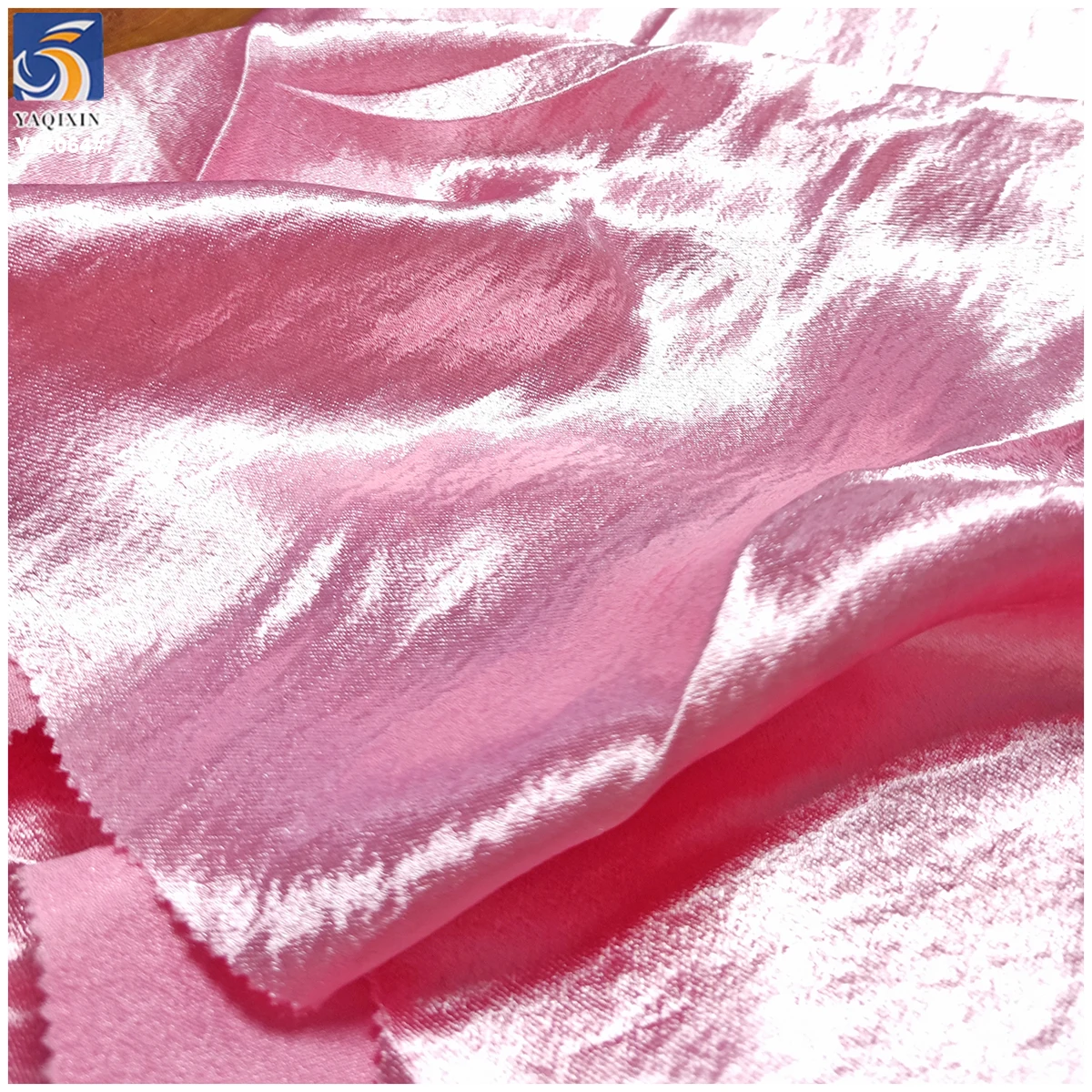 2024 New Design Shimmer Crepe Crinkle Satin Fabric Stretch Polyester Silk Satin Fabric for Women Lining Dress - 图片 3