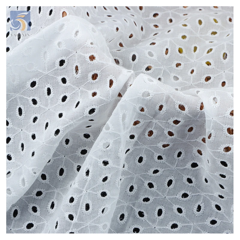 YX2475 High Quality White Dry Cotton Lace Fabric Eyelet Embroidery Cotton Swiss Voile Lace Fabric for Blouse - 图片 3