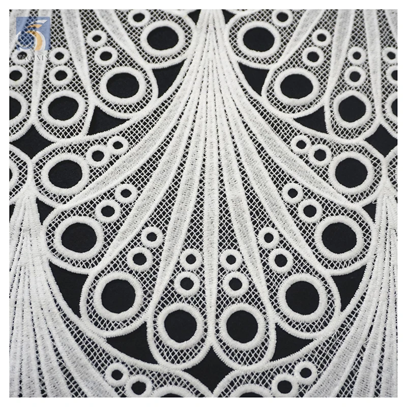 YX2439 White Sexy Lace Hollow Out Top Water Soluble Lace Fabric for Woman Nigerian Eyelet Lace Blouse Fabrics - 图片 4