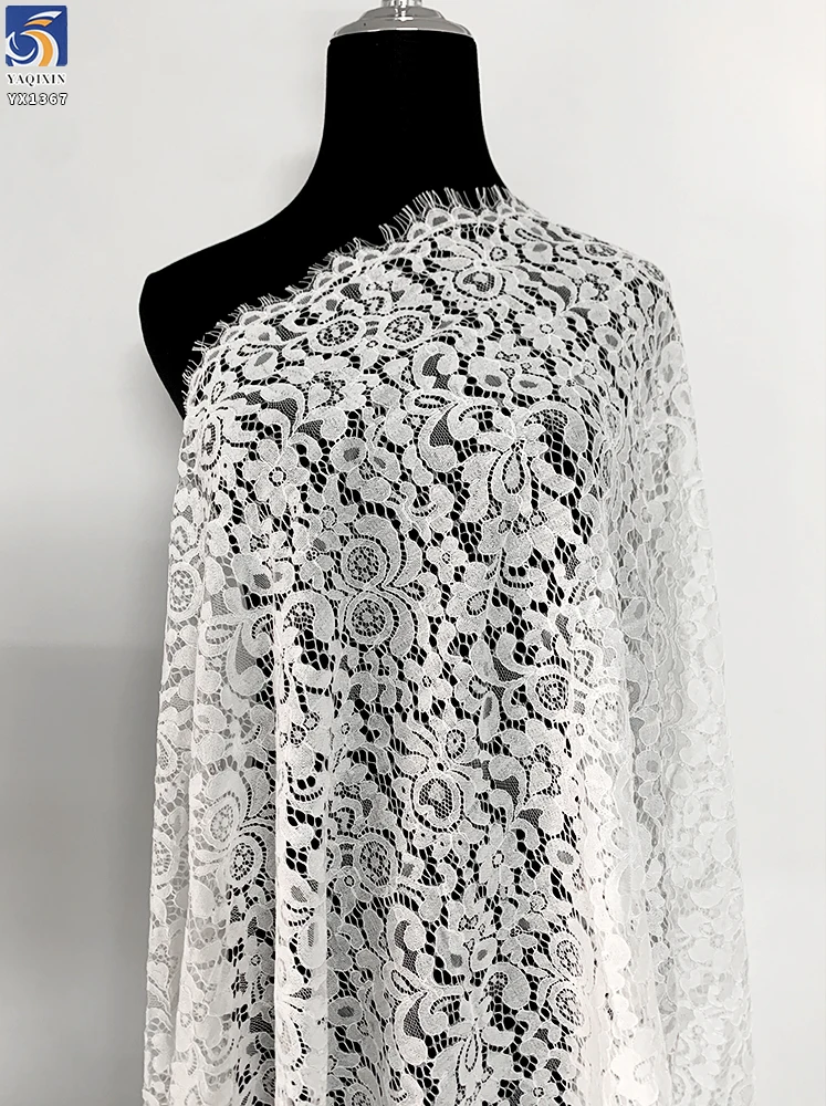 YX1367 250gsm 60CM*300CM 70% Cotton 30% Nylon High Quality Eyelash Lace Fabric Embroidered Eyelash Lace for Garment - 图片 2