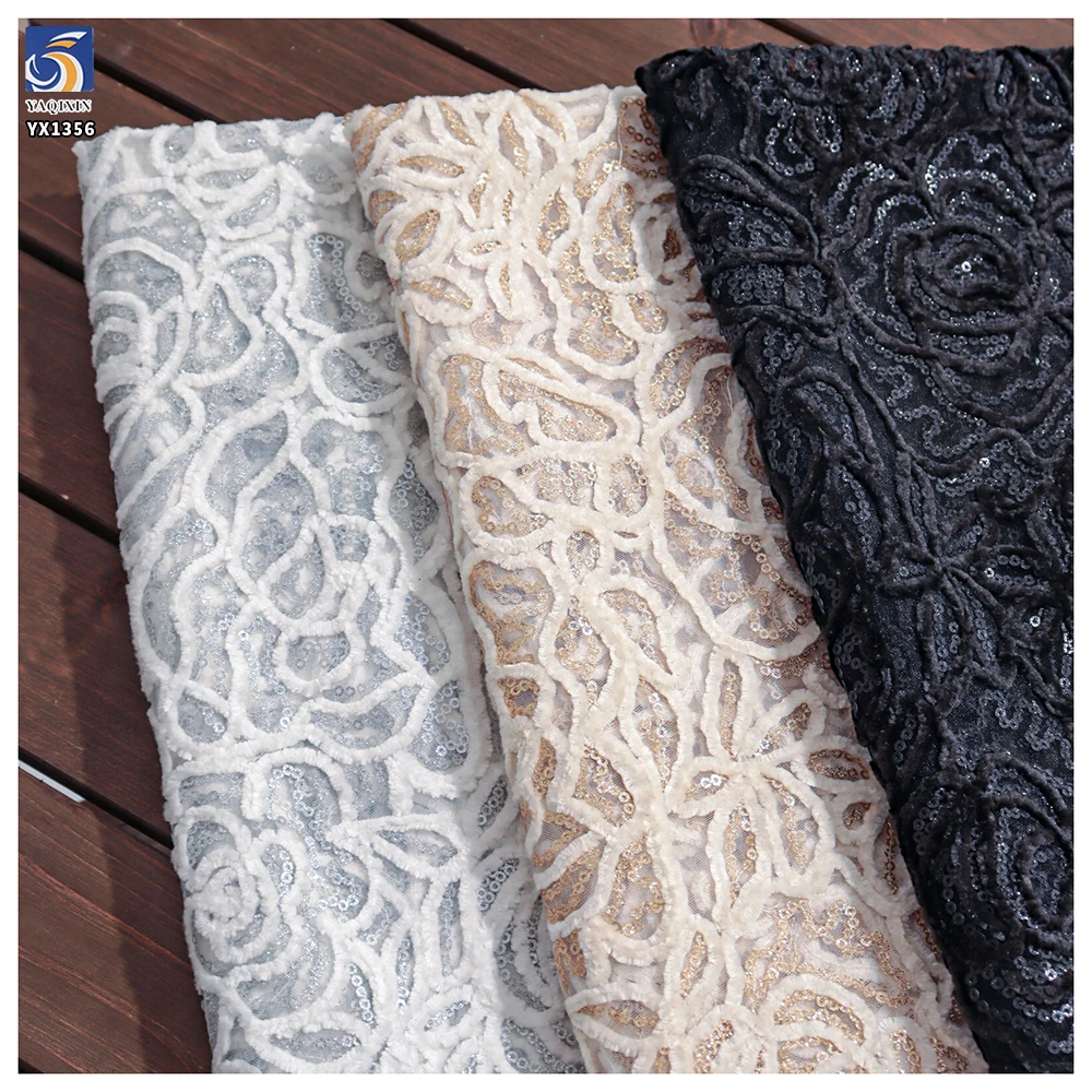 YX1356 130cm 300gsm Latest 2026 White Plush Rope Embroidery Mesh Lace Fabric With Small Gold Sequins for Lace Dress - 图片 2