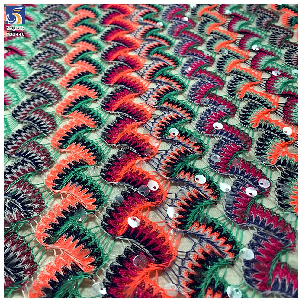 YX1446 Wholesale 300gsm Polyester Sequin Knit Jacquard Fabric Colorful Ethnic Geometric Pattern for Kaftan Dress - 图片 4
