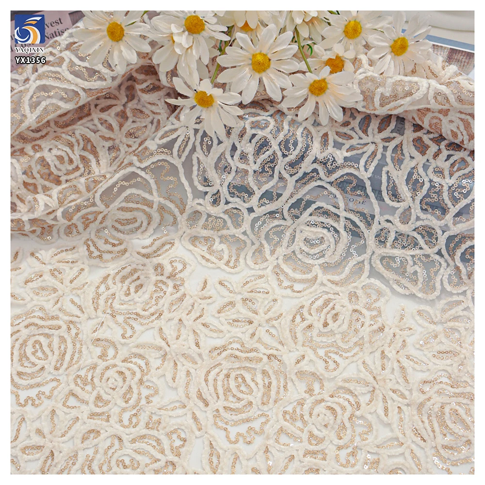 YX1356 130cm 300gsm Latest 2026 White Plush Rope Embroidery Mesh Lace Fabric With Small Gold Sequins for Lace Dress - 图片 3