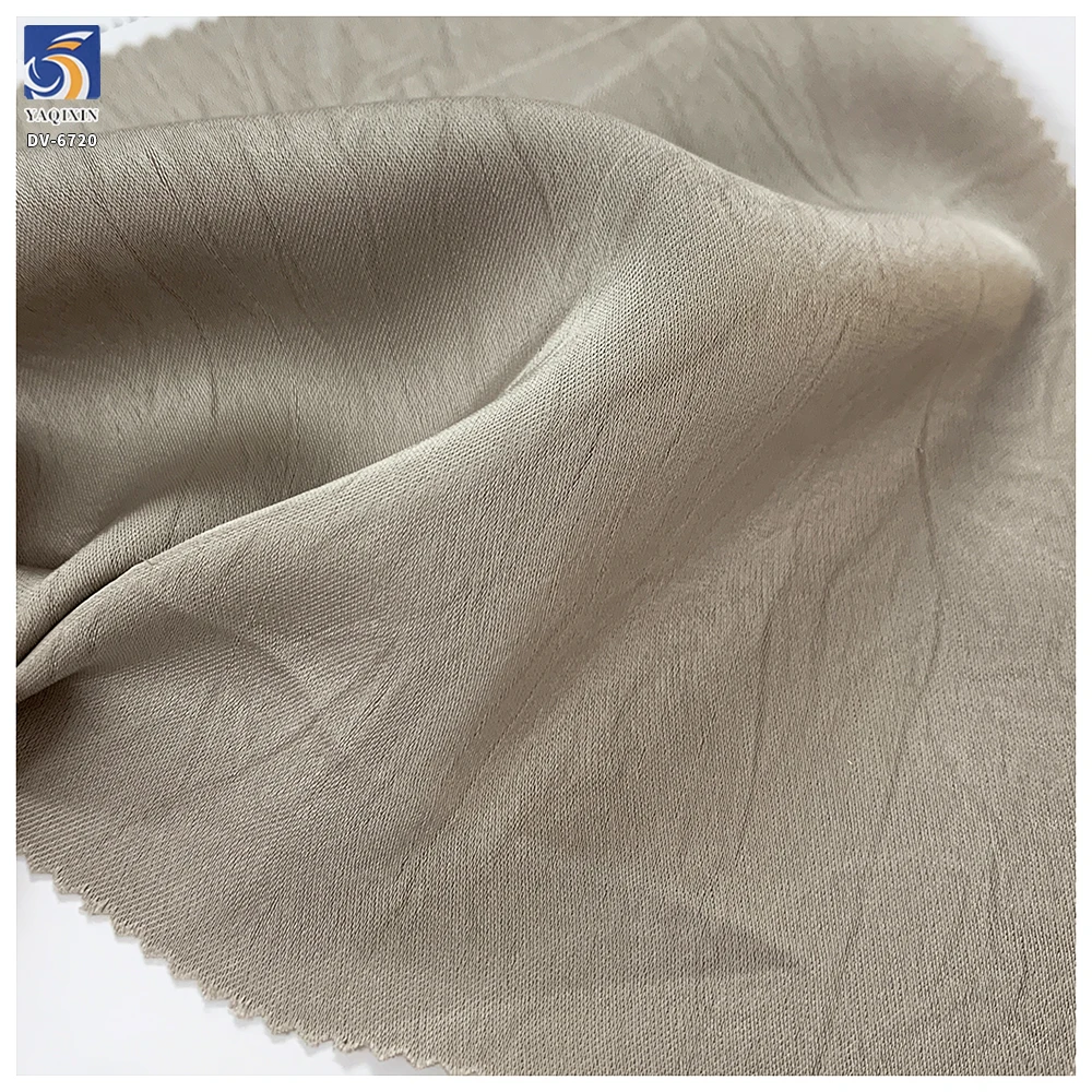 DV-6720 Retro 160g 100% Polyester Double Sided Beige Grey Crushed Satin Fabric Hand Crinkled Texture for Womens Dress - 图片 4