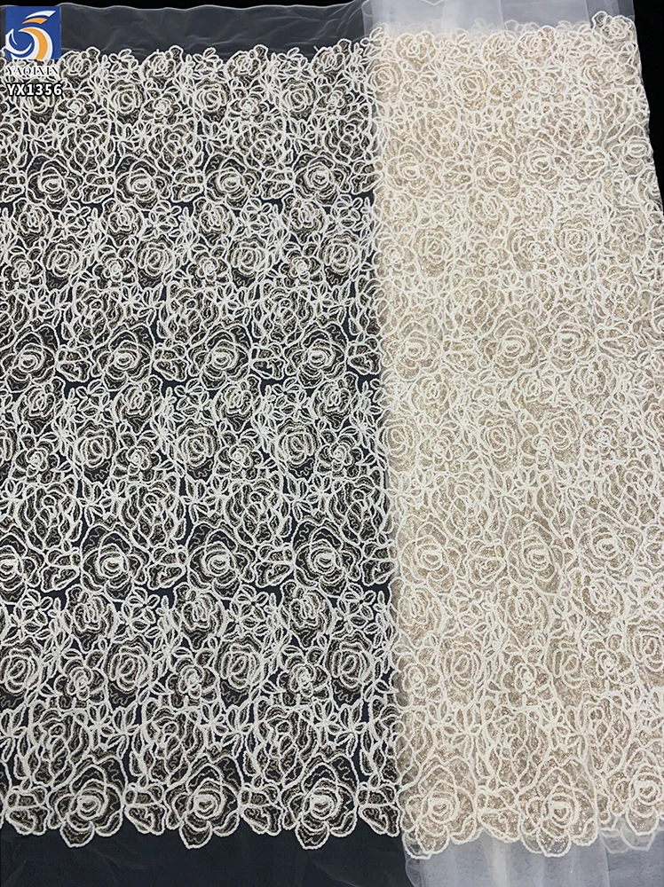 YX1356 130cm 300gsm Latest 2026 White Plush Rope Embroidery Mesh Lace Fabric With Small Gold Sequins for Lace Dress - 图片 4